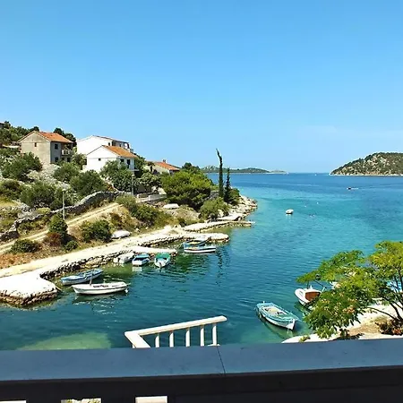 Radic * Rogoznica (Sibenik-Knin)