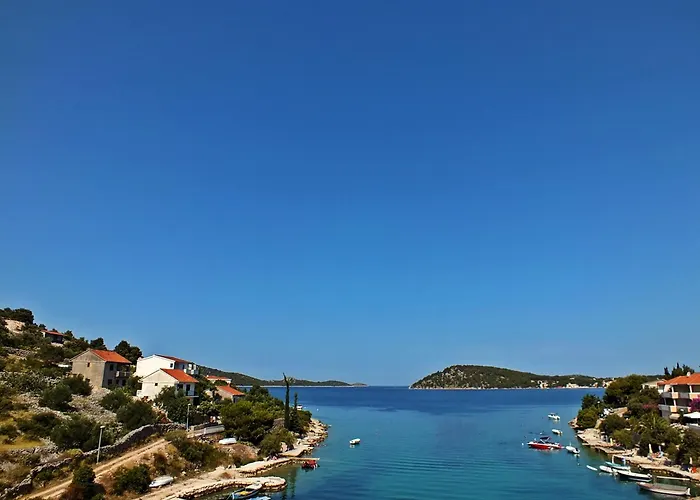 Radic * Rogoznica (Sibenik-Knin)